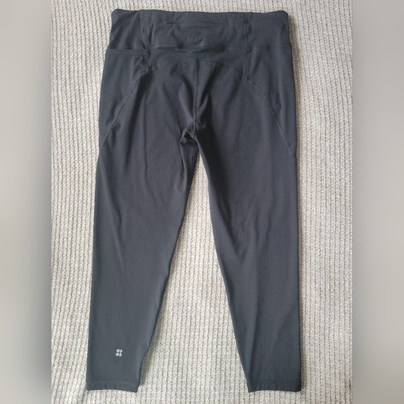 SWEATY BETTY 12 - Picture 12 of 15